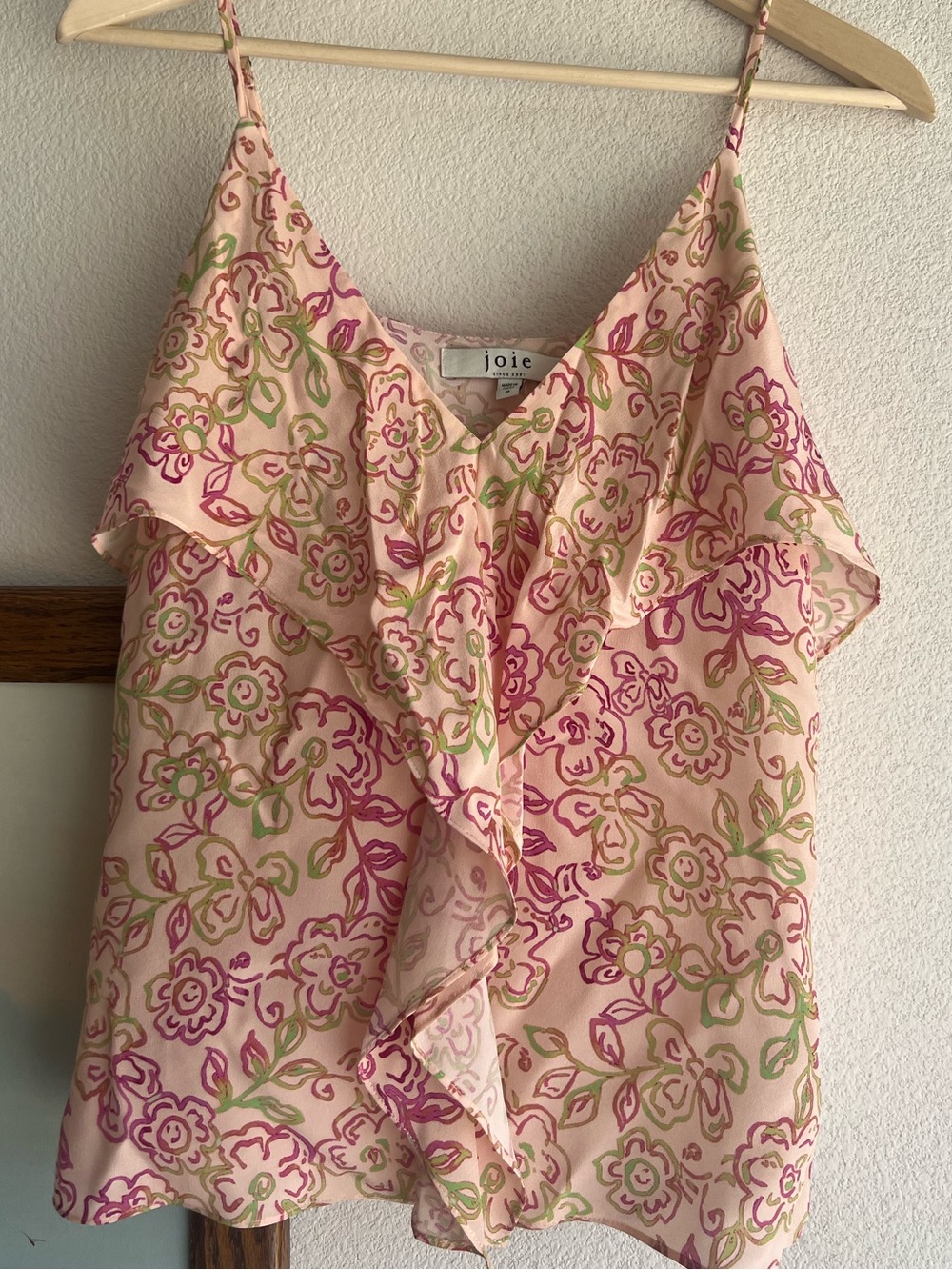 Joie 100% silk Buell sleeveless top with floral design - medium